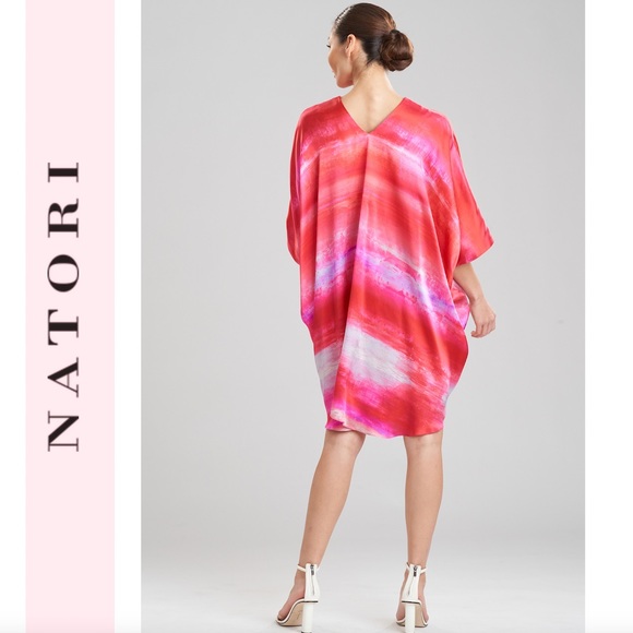 JOSIE NATORI
YORIKO SILK SHORT CAFTAN - Picture 2 of 9